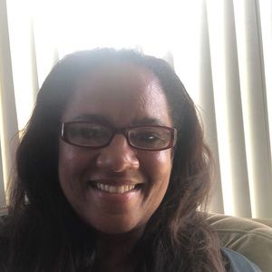 Meet your Posher, Pam